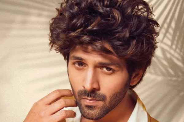 Kartik Aaryan Age, Height, Girlfriend, Family Biography & Much More