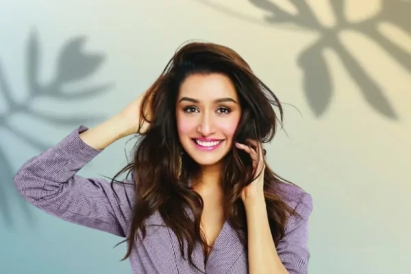 Shraddha Kapoor  Age, Height, Boyfriend, Family Biography & Much More