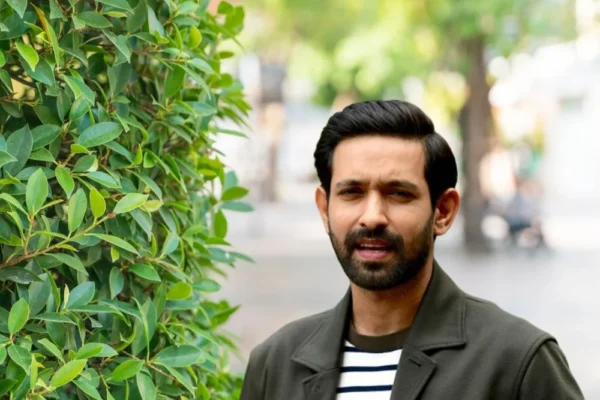 Vikrant Massey Age, Height, Girlfriend, Family Biography & Much More