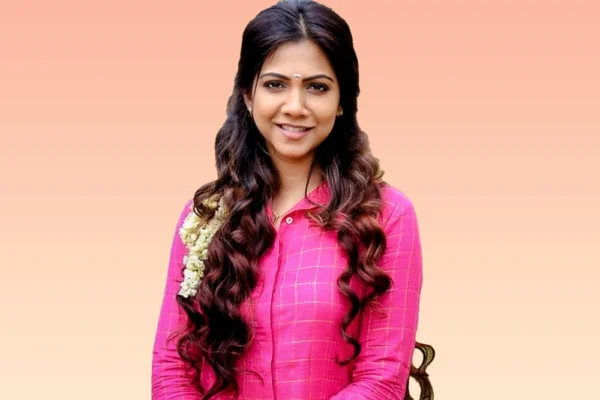 Madonna Sebastian Age, Height, Boyfriend, Family Biography & Much More