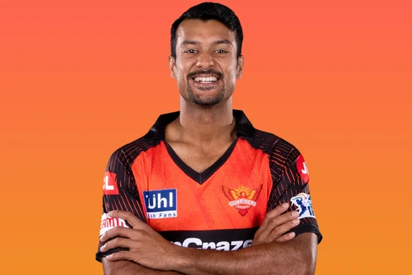 Mayank Agarwal Age, Height, Girlfriend, Family Biography & Much More
