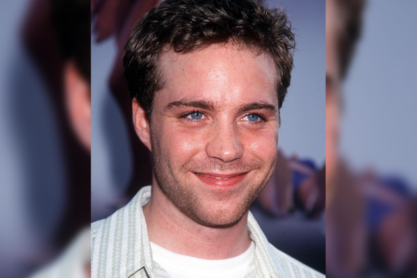 Jonathan Brandis age Age, Height, Girlfriend, Family Biography & Much More