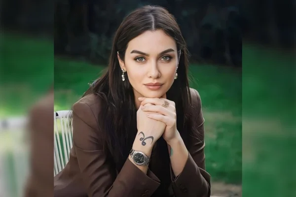 Birce Akalay Age, Height, Boyfriend, Family Biography & Much More