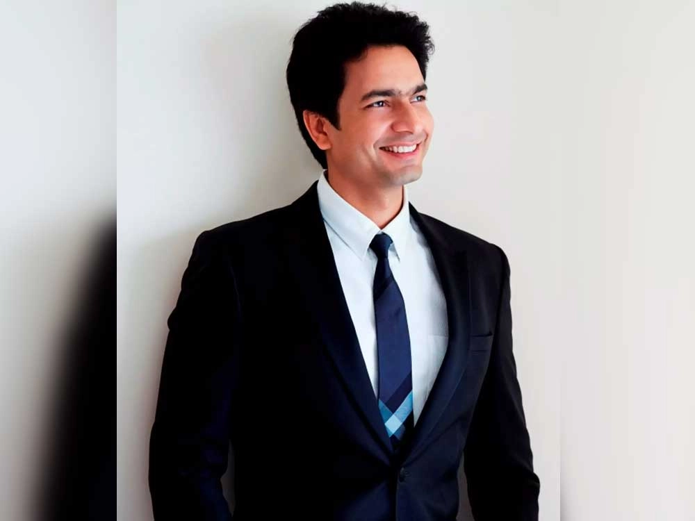 Rahul Sharma Micromax Age, Height, Girlfriend, Family Biography & Much More