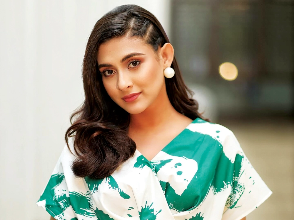 Mehazabien Chowdhury Age, Height, Boyfriend, Family Biography & Much More