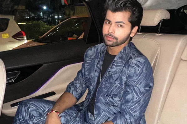 Siddharth Nigam Age, Height, Girlfriend, Family Biography & Much More