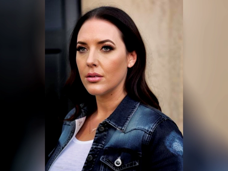 Angela White Age, Height, Boyfriend, Family Biography & Much More