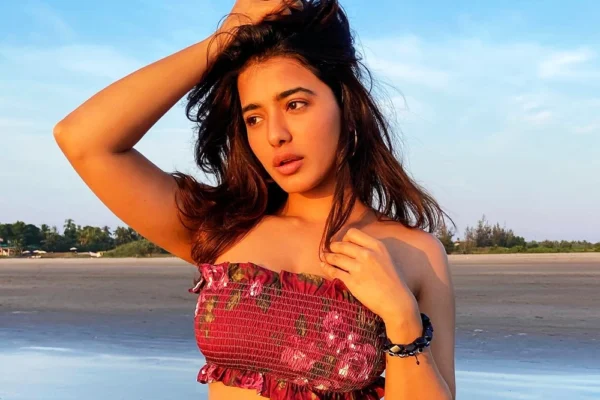 Ketika Sharma Age, Height, Boyfriend, Family Biography & Much More