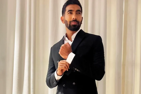 Jasprit Bumrah Age, Height, Girlfriend, Family Biography & Much More