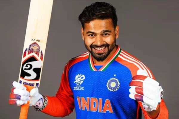 Rishabh Pant Age, Height, Girlfriend, Family Biography & Much More