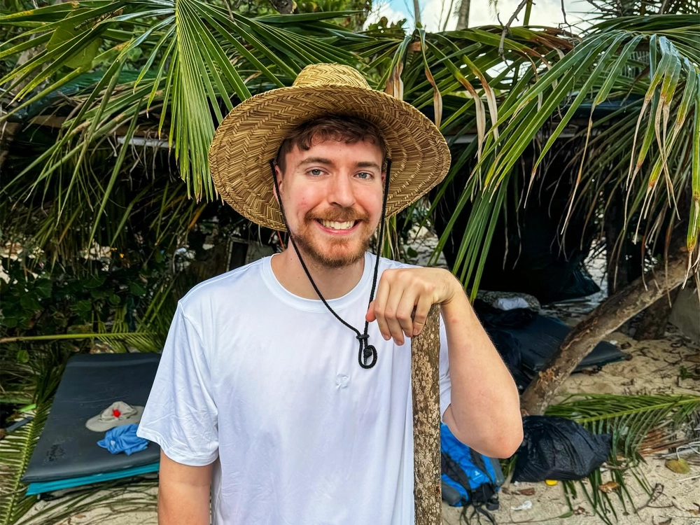 MrBeast Age, Height, Girlfriend, Family Biography & Much More