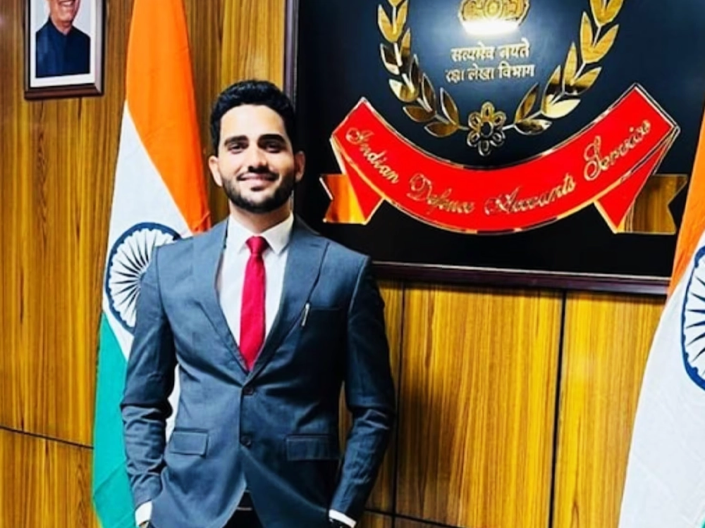 Ravi Sihag (IAS) Age, Height, Girlfriend, Family Biography & Much More