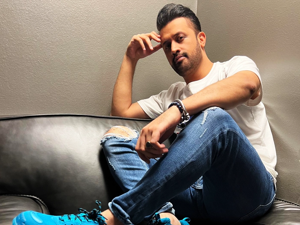 Atif Aslam Age, Height, Girlfriend, Family Biography & Much More