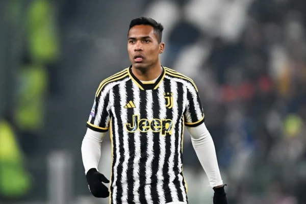 Alex Sandro Age, Height, Girlfriend, Family Biography & Much More