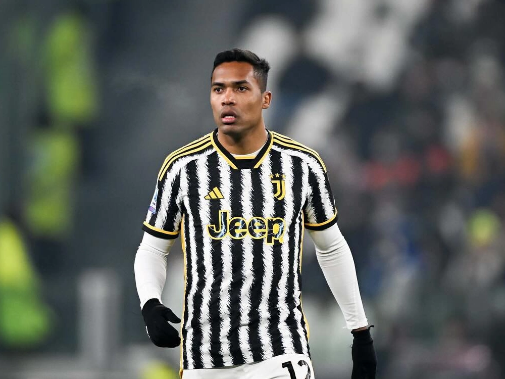 Alex Sandro Age, Height, Girlfriend, Family Biography & Much More