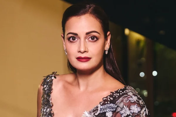 Dia Mirza Age, Height, Boyfriend, Family Biography & Much More 