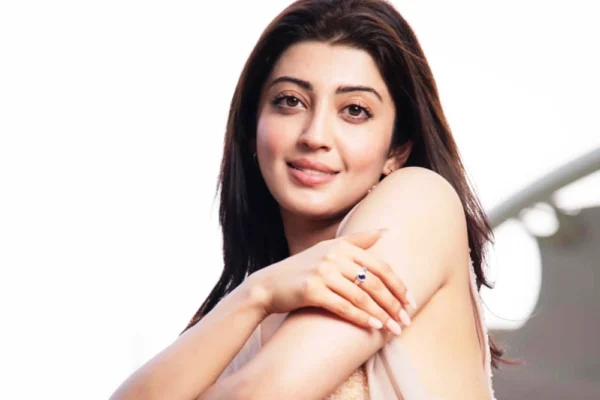 Pranitha Subhash Age, Height, Boyfriend, Family Biography & Much More