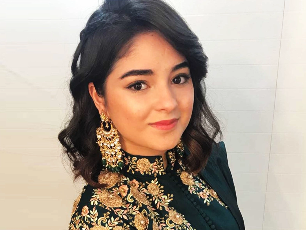 Zaira Wasim Age, Height, Boyfriend, Family Biography & Much More