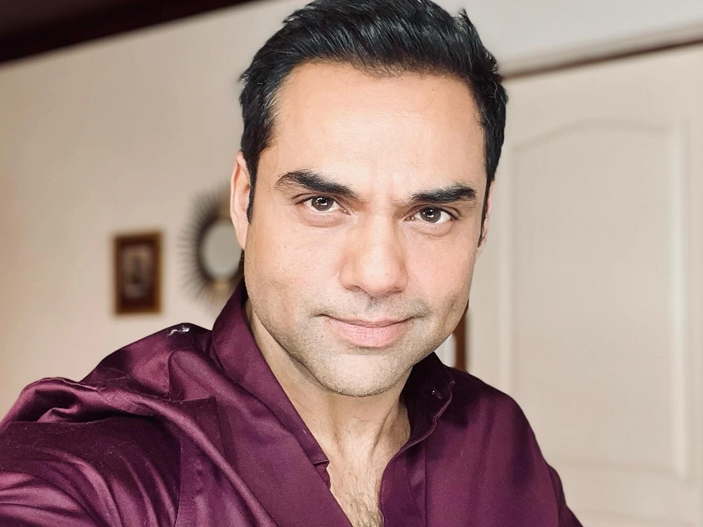 Abhay Deol Age, Height, Girlfriend, Family Biography & Much More